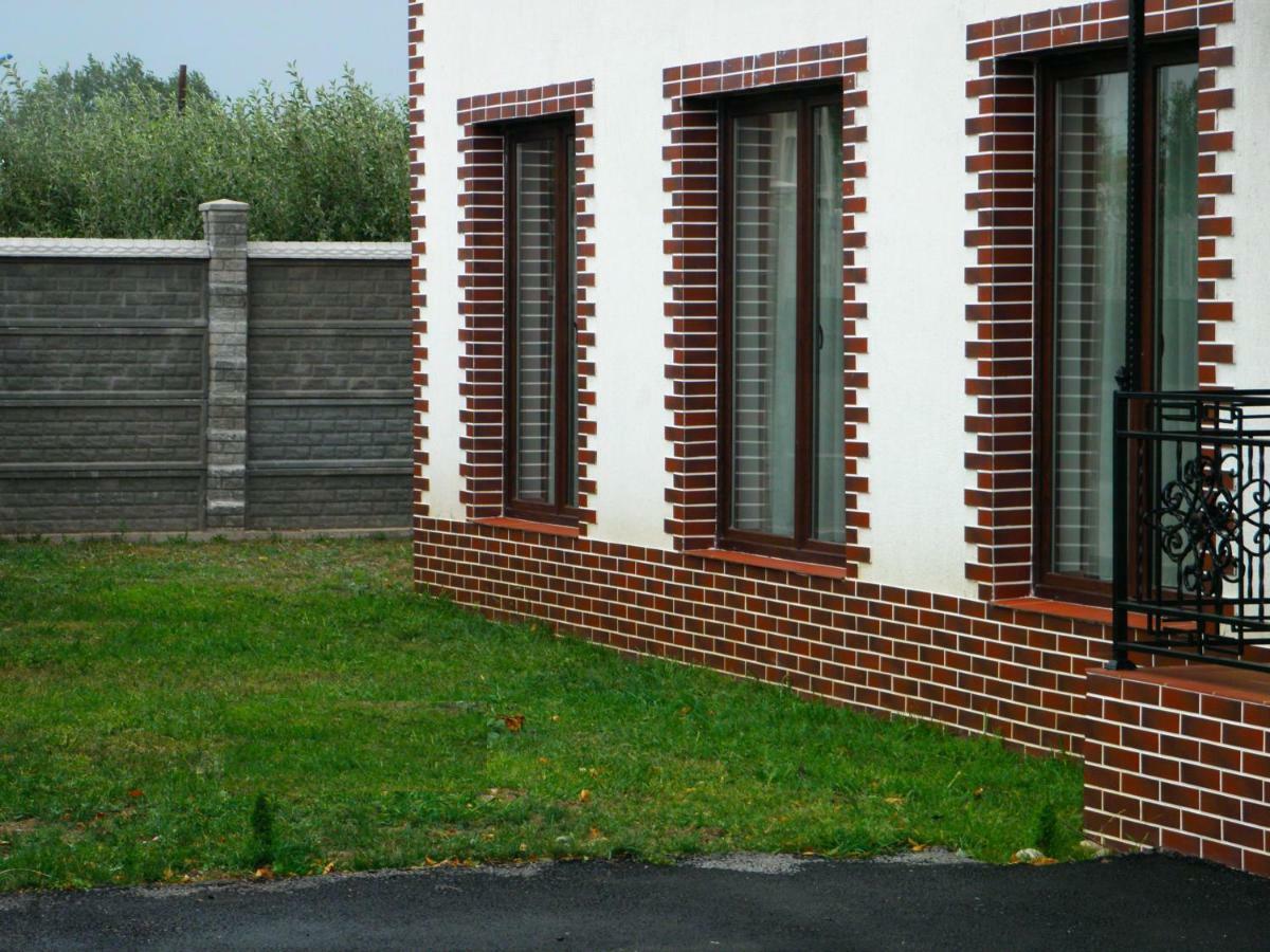 Pensiunea Platinum Târgu Jiu Exteriör bild