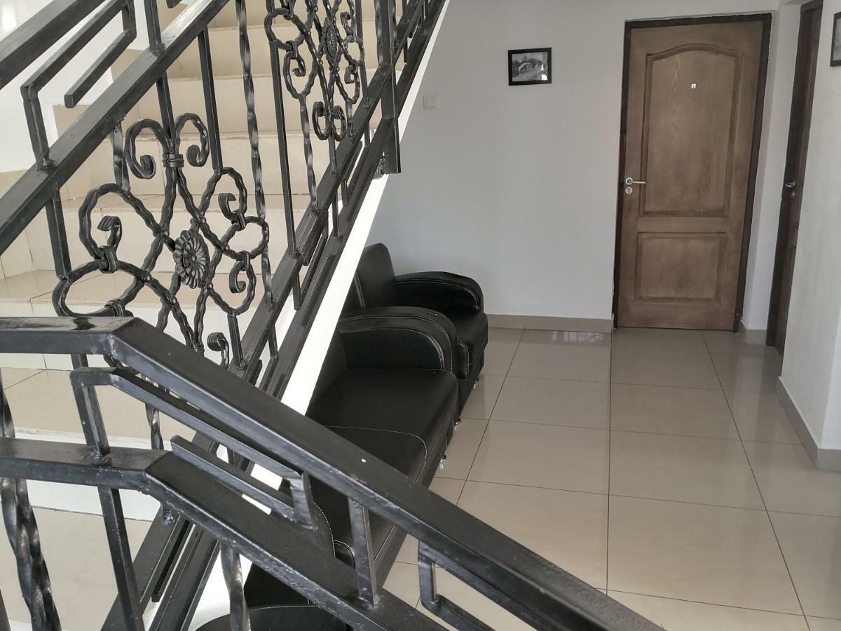 Pensiunea Platinum Târgu Jiu Exteriör bild